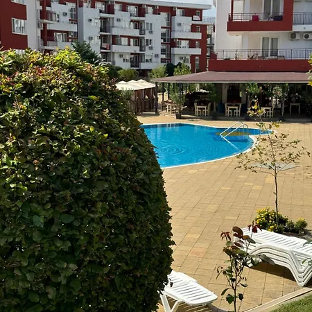 Noks Panorama * Елените