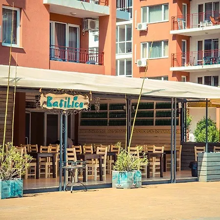 Noks Panorama * Елените